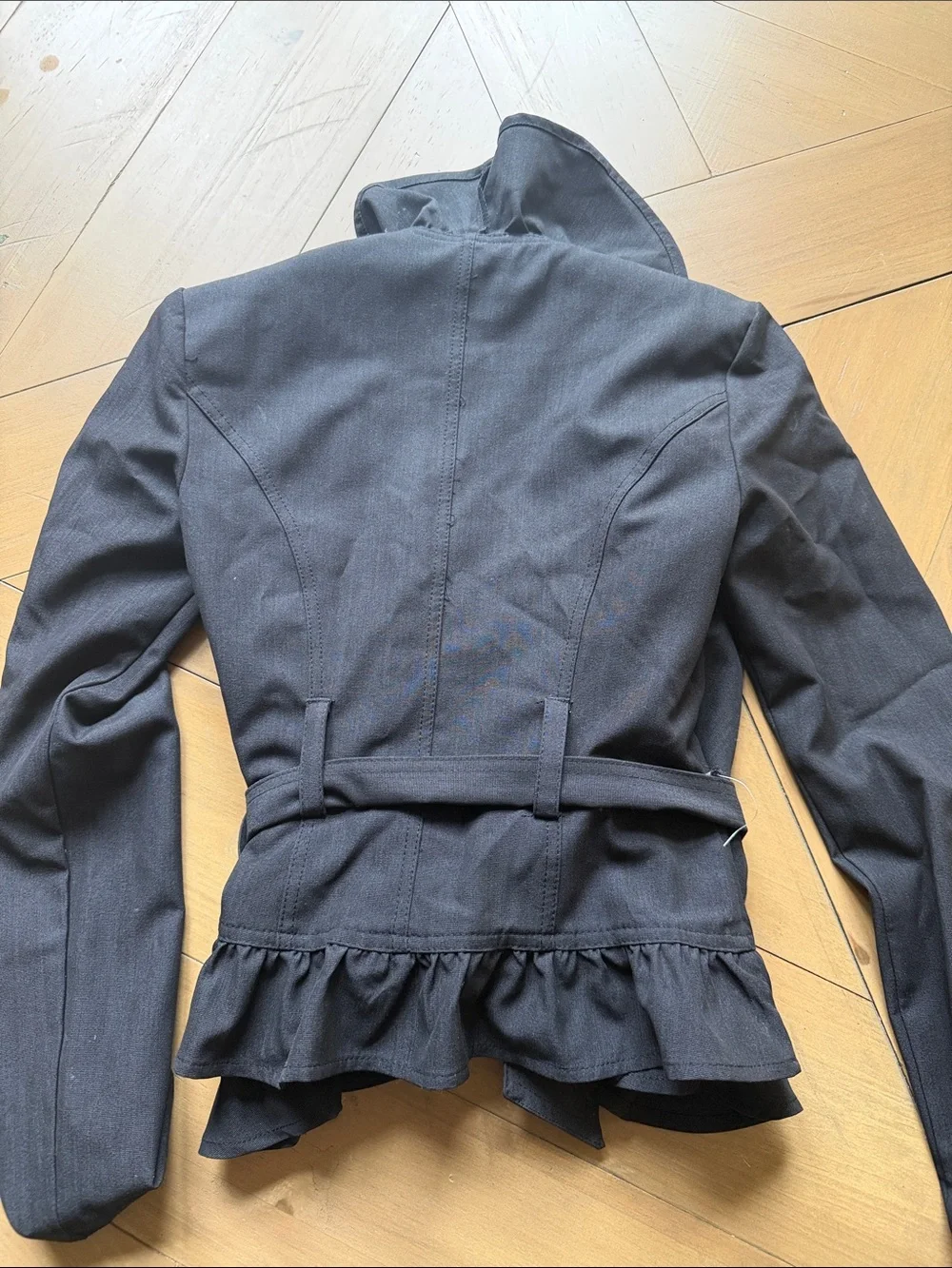 Iz Byer feminine blazer